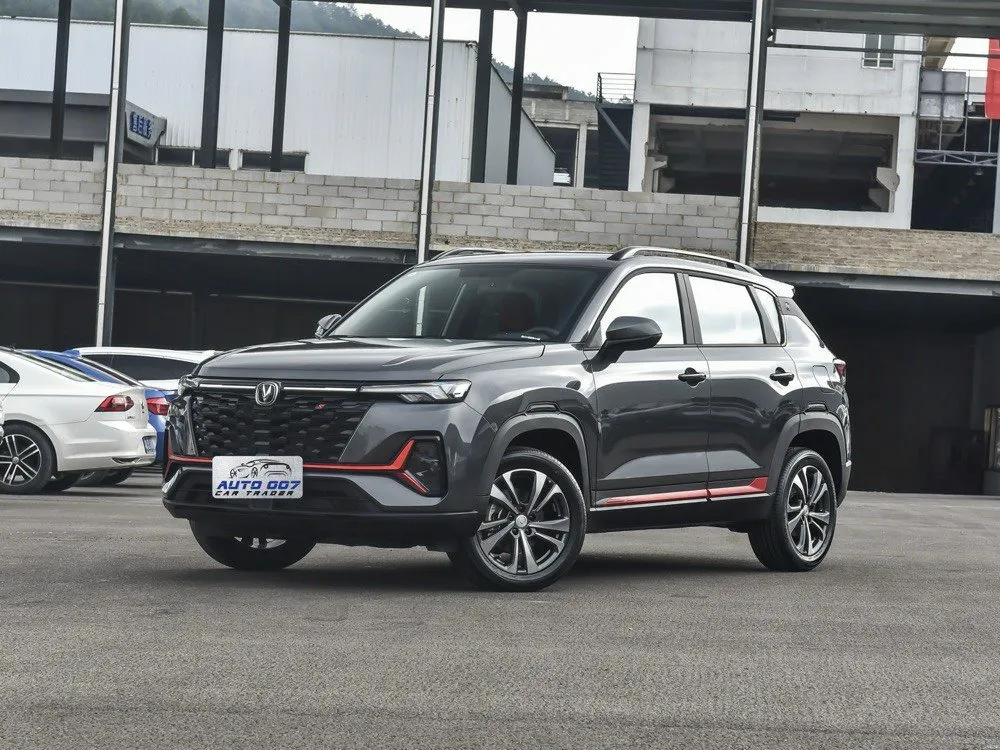 Changan CS35 Plus bensínbíll