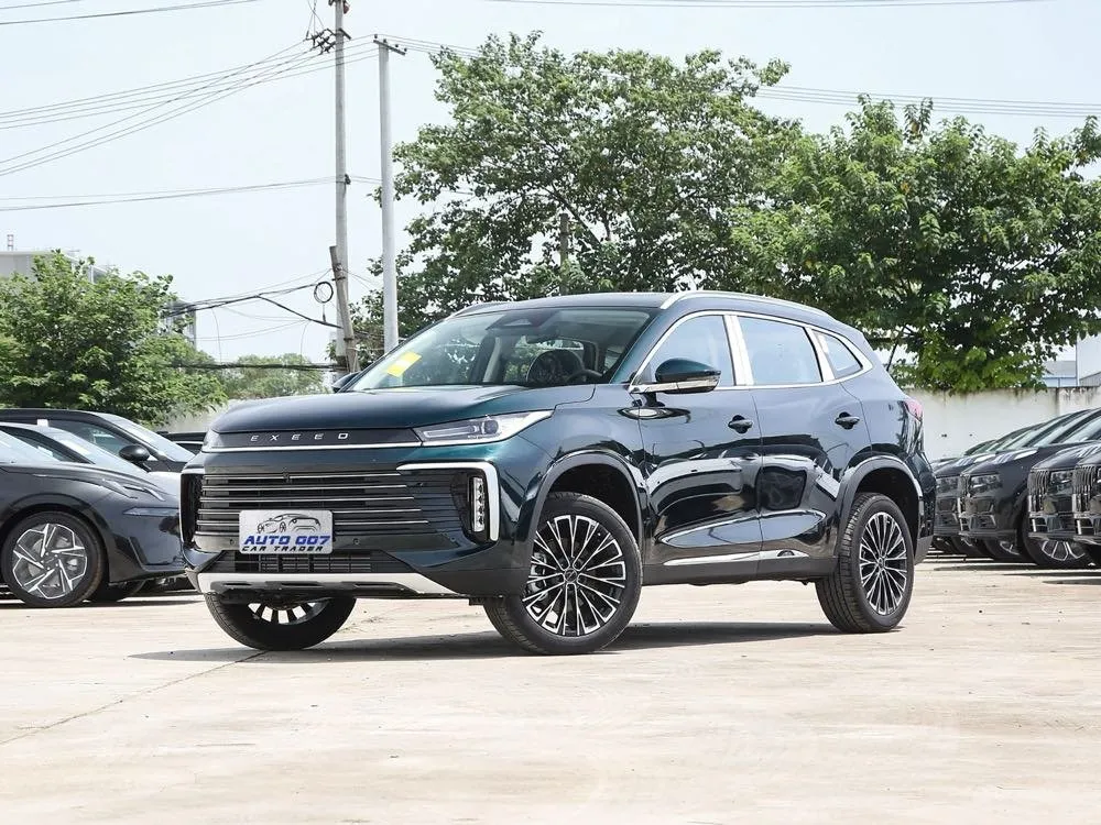 Exeed Reach Cloud TX bensínbíll